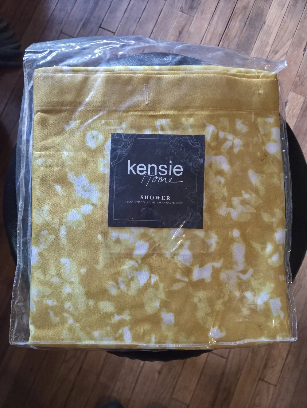 New Kensie Home Shower Curtain Yellow And White Abstract Floral Pattern